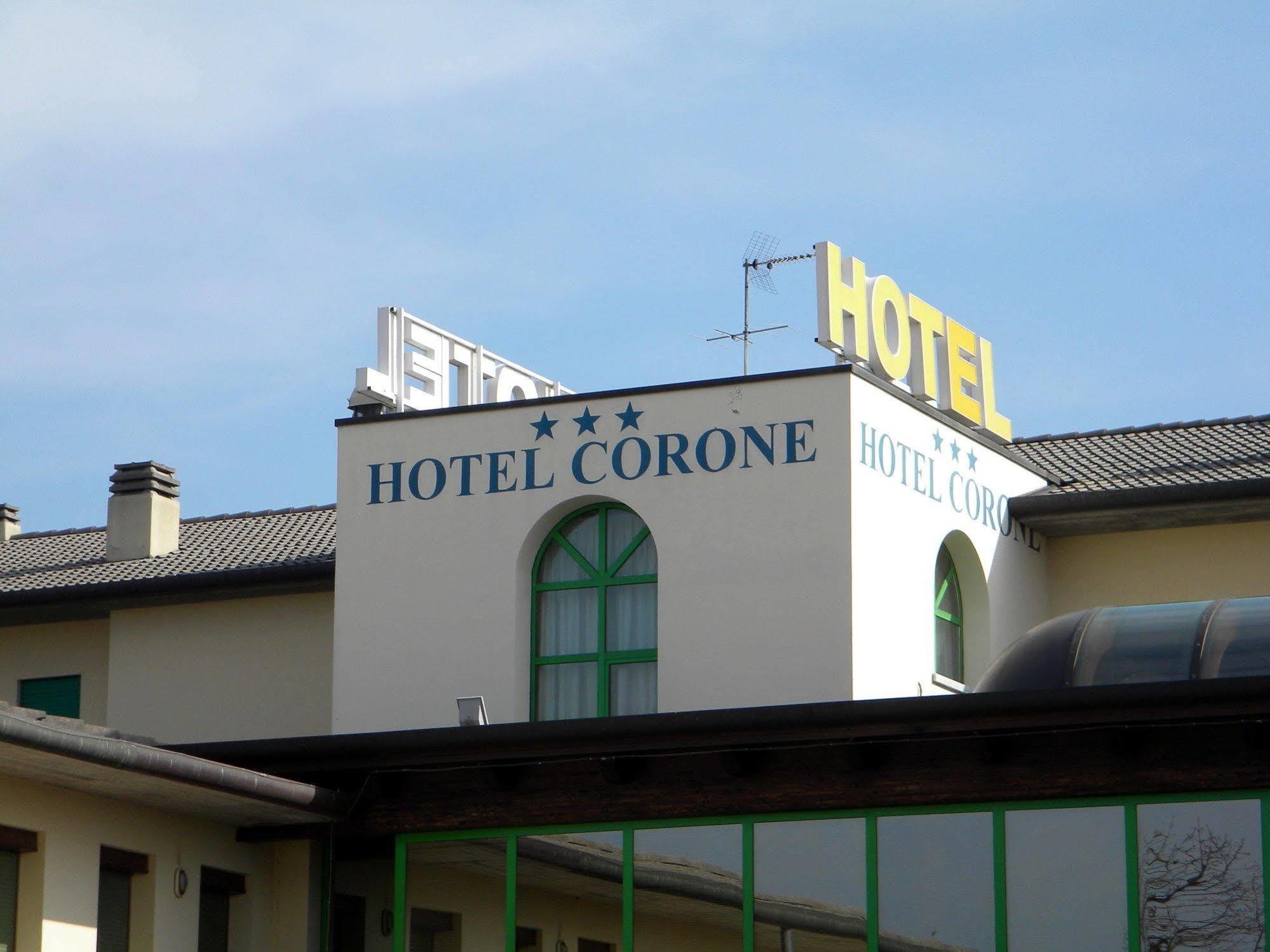 Hotel Corone Caerano Di San Marco Exterior photo